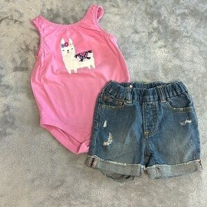 Gymboree and GAP - 2 piece summer  baby set. Size 6-12 months